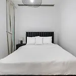 2Br Bay Square B13, City View