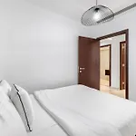 2Br Bay Square B13, City View