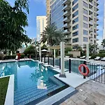 Exquisite Centrally Located 1Br In Downtown Dubai