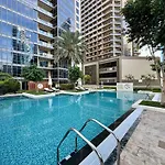 Exquisite Centrally Located 1Br In Downtown Dubai
