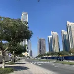 5 Minutes Walk To Dubai Mall And Burj Khalifa