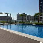 Azizi Riviera 44