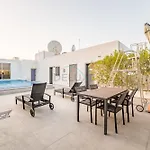 City View 1Br With Private Balcony Near Golf Clubs, Centurion Onyx, Nad Al Sheba By Deluxe Holiday Homes