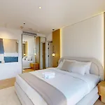 Jw Marriott - Upgraded One Bed With Marina View