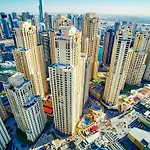 Hilton Dubai The Walk