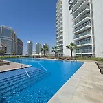 Easygo- Stylish Stu In Damac Hills Artesiad