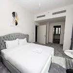Beachfront Family Entire Unit In Dubai Ras Al-Khor