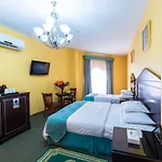 Victoria Hotel