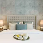 Boutique Living - Dubai Marina Heights