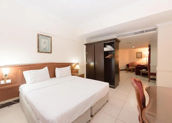 Deebaj Plaza Hotel Apartments