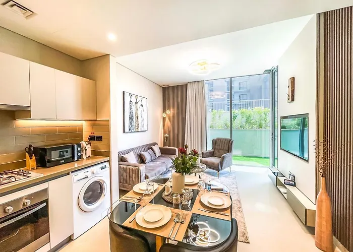 Stay By Latinem Luxury 1Br Holiday Home Cv A107 Near Burj Khalifa