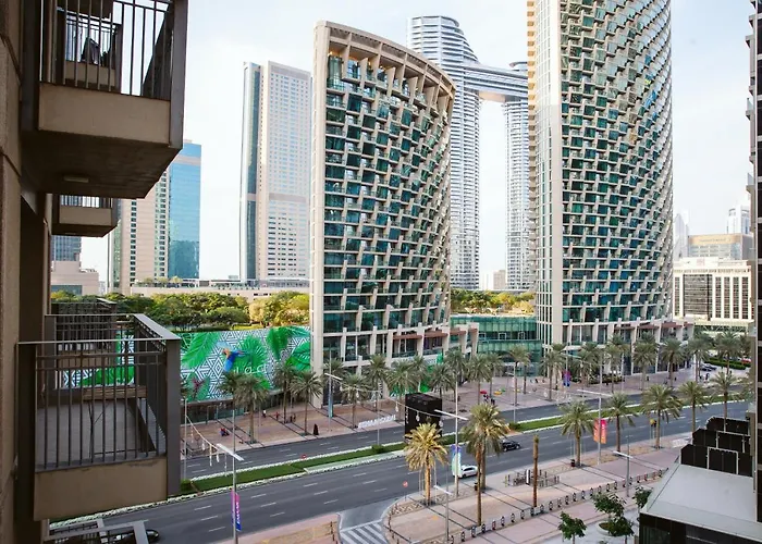 Luxury Apartment At Standpoint Tower By Emaar