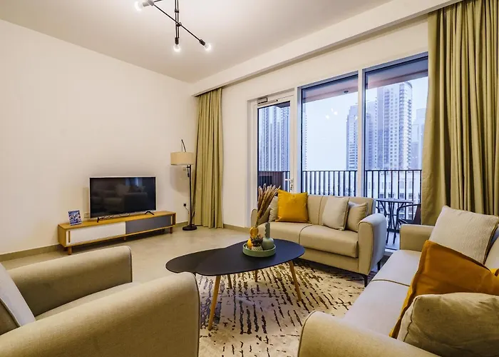 Incredible Waterfront Apt With Panoramic Views