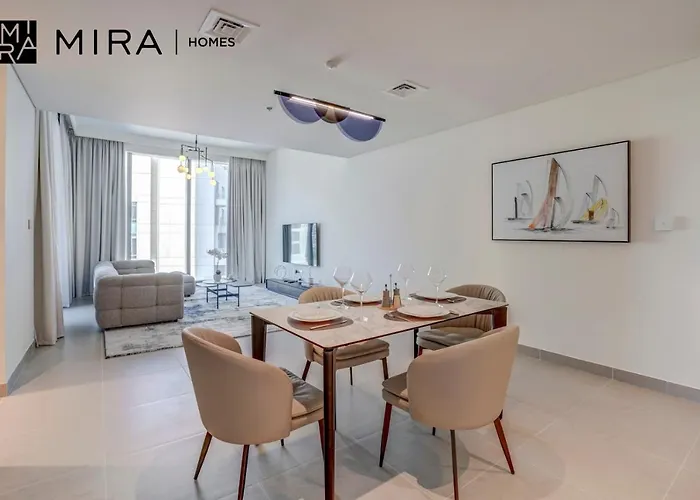 Mira Holiday Homes - Newly 1 Bedroom Plus Room With Sofa-Bed Near Dubai Mall