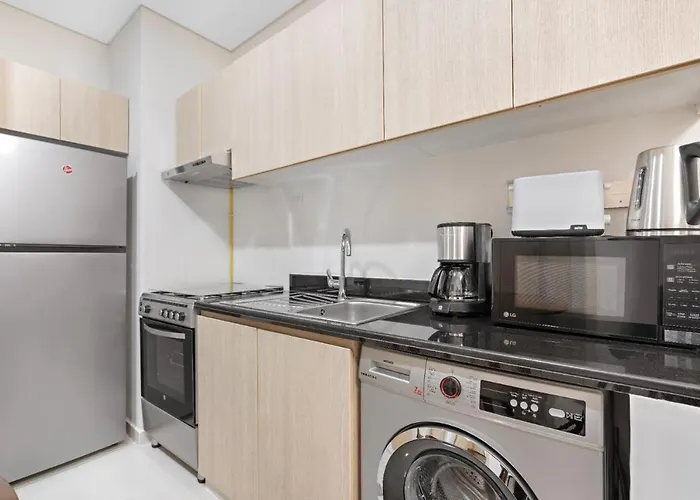 Phineek Vacation Home Luxury One Bedroom Apartment In Damac Hills 2