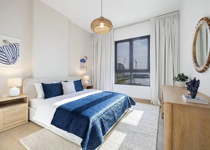 Breathtaking Sea View 1 Bedroom Suite, La Rive - La Mer Beach, Dubai