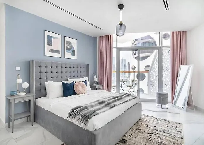 Lux Marasi Moods 2Bd 7Px Burj Khalifa & Canal Views