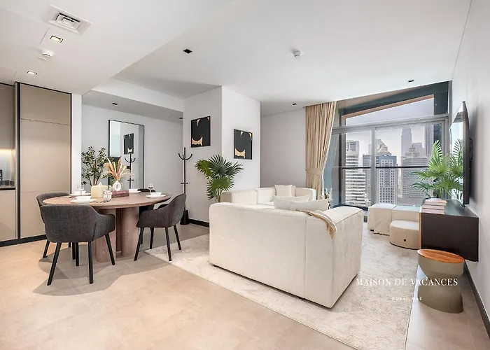 Luxurious 2Br With Waterfront And Burj Khalifa View