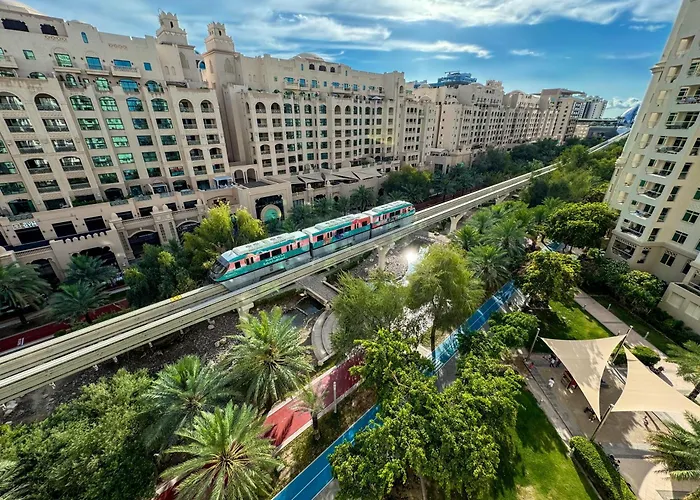Bright 2Br Apartment With Garden View - Palm Jumeirah