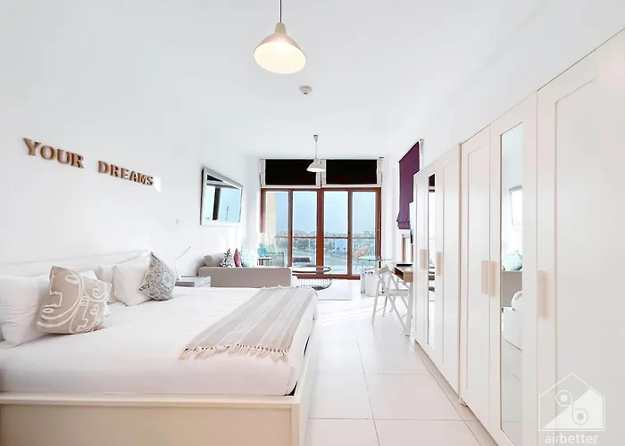 New! Luxurious Studio With Breath-Taking Palm Views