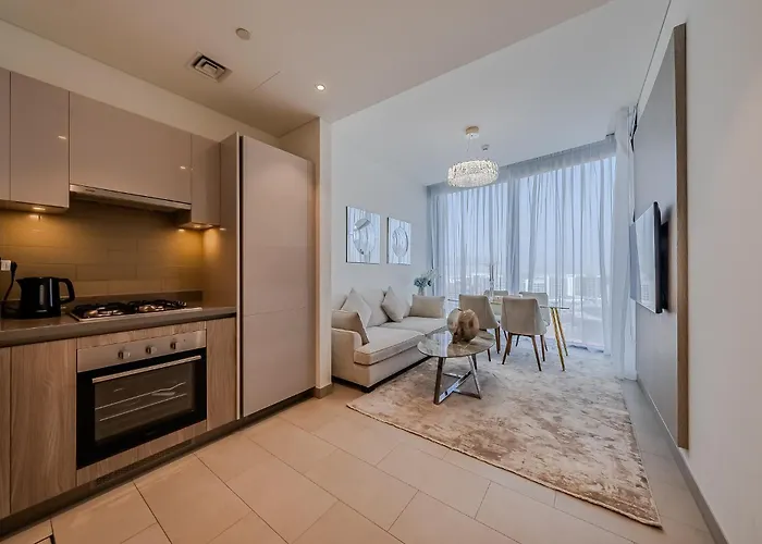 Stylish 1 Bdr Apartment In Sobha Waves