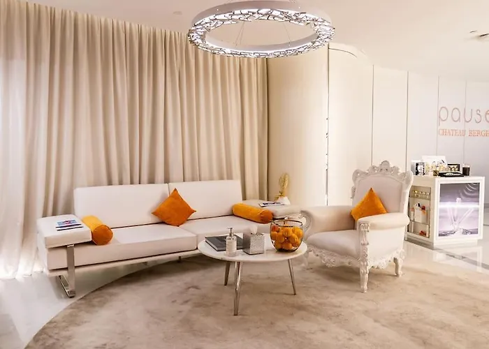 Stylish Apartment At Paramount Hotel Business Bay