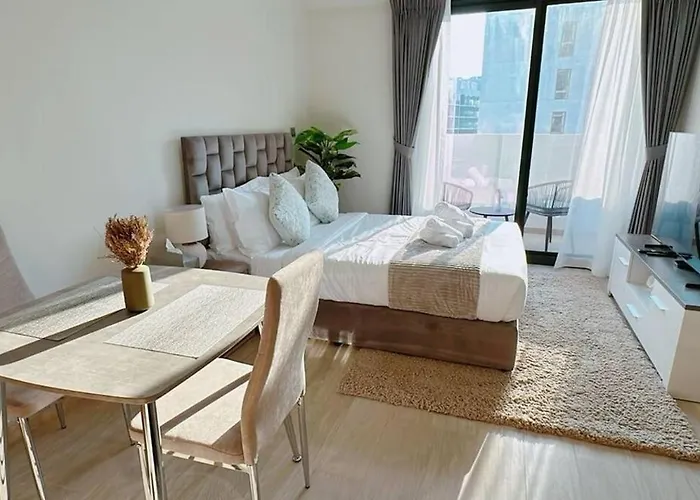 Elegant Studio Apartment In Meydan One