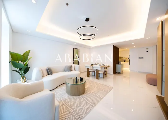 Luxury Upgraded 1Br With Skyline Views In Dubai Marina