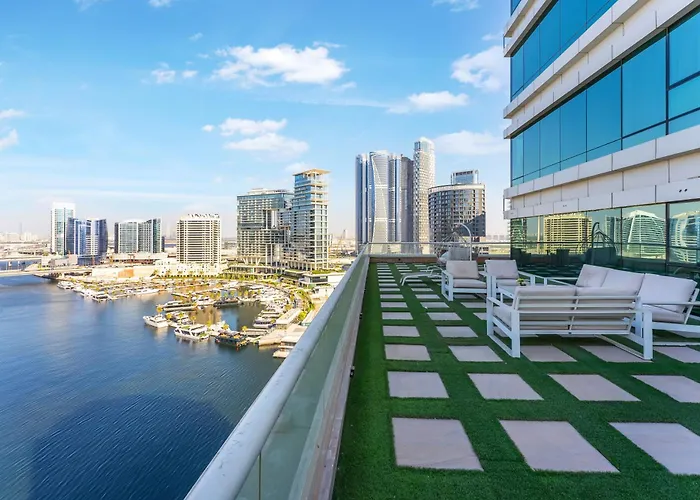 Fam Living - Waters Edge Huge Terrace With Canal Views