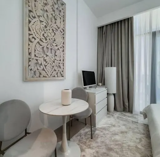 Newly Furnished Studio Azizi Riviera 37 Al Meydan