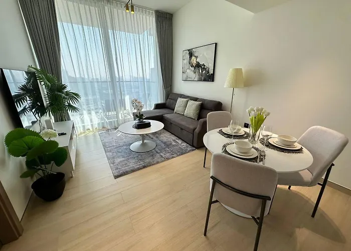 Comfortable 1 Bedroom With Big Balcony In Jvc