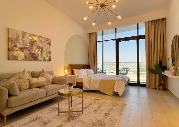 Luxury Interior Studio With Direct Burj Khalifa Views In The Heart Of Dubai