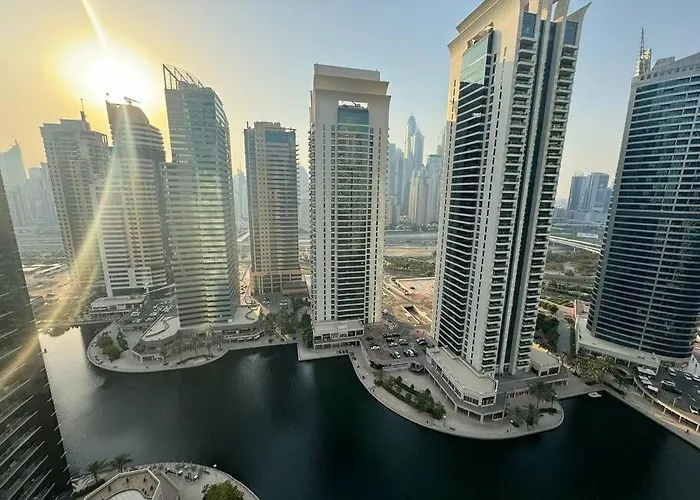 Dreamshoma -1B Spacious Apartment With A Lake View