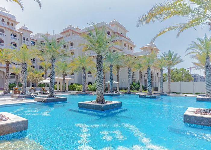 Spacious New 2 Bdr, Pool And Beach Access