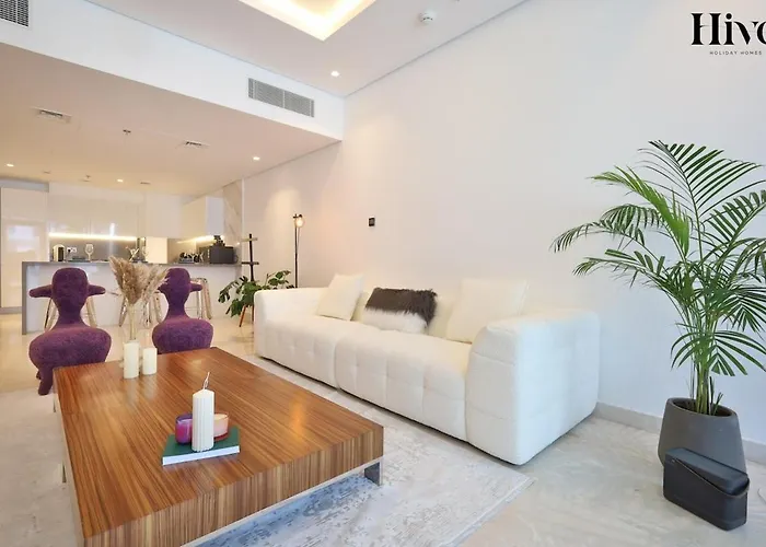 Luxury 3 Bedroom Townhouse In Business Bay
