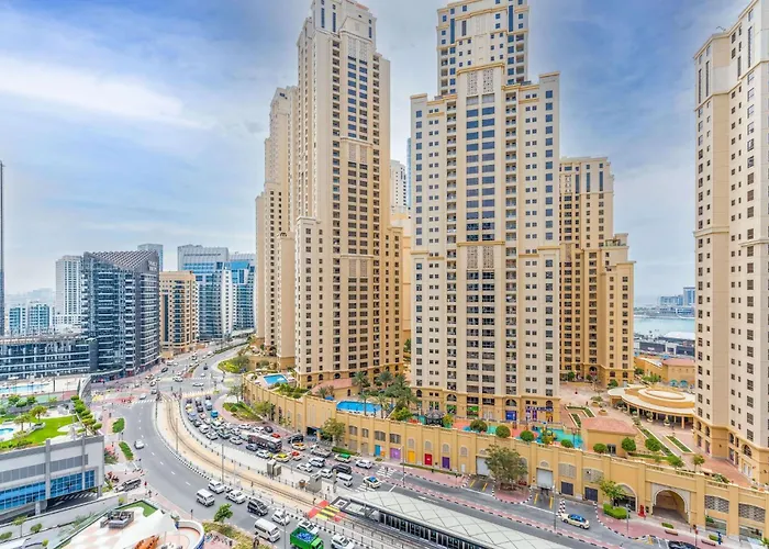 Luxurious 2 Bedroom Delphine Tower By Pk Holidays