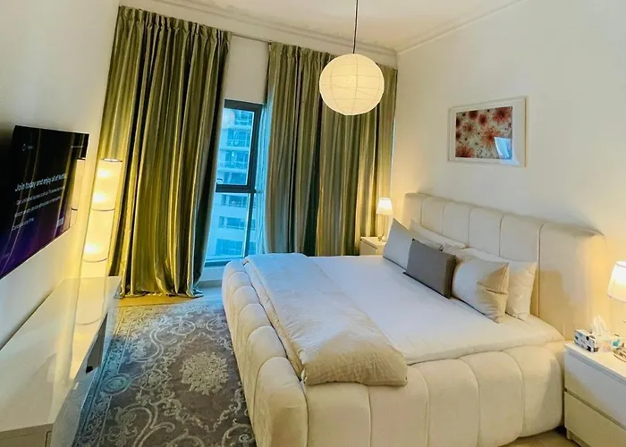 Studio Apartment In Dubai Marina Near Dmcc Metro Zumurud Tower