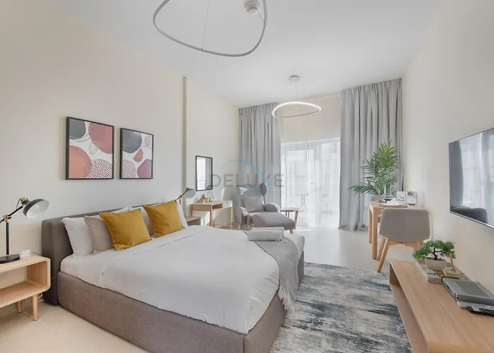Private Balcony With Peaceful Community View Studio, Azizi Samia, Jebel Ali By Deluxe Holiday Homes