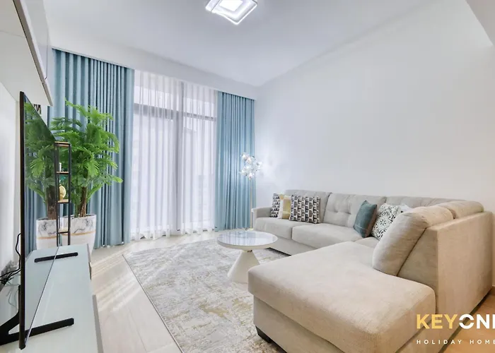 Exquisite Living In Riviera One Bedroom