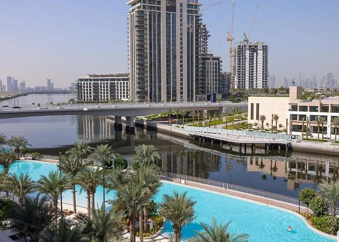 Beachfront Family Entire Unit In Dubai Ras Al-Khor
