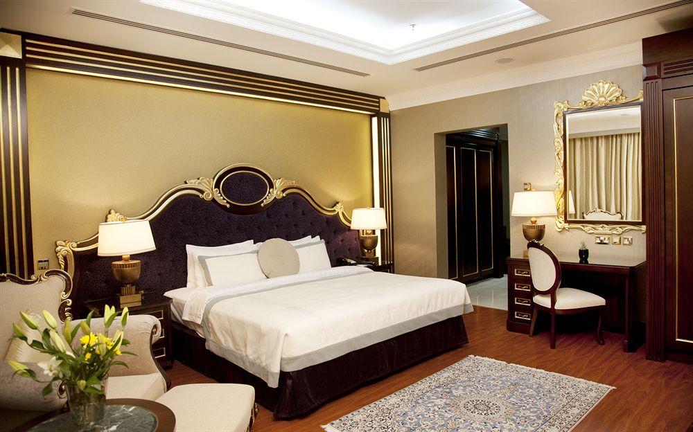 Grand Excelsior Al Barsha Hotel
