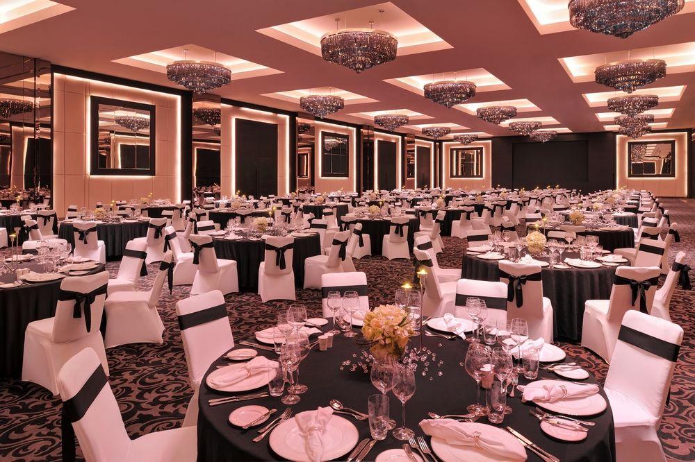 Jw Marriott Marquis Hotel 5*