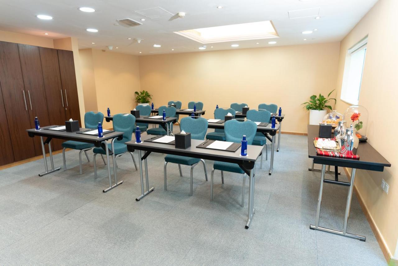 Aparthotel First Dubai