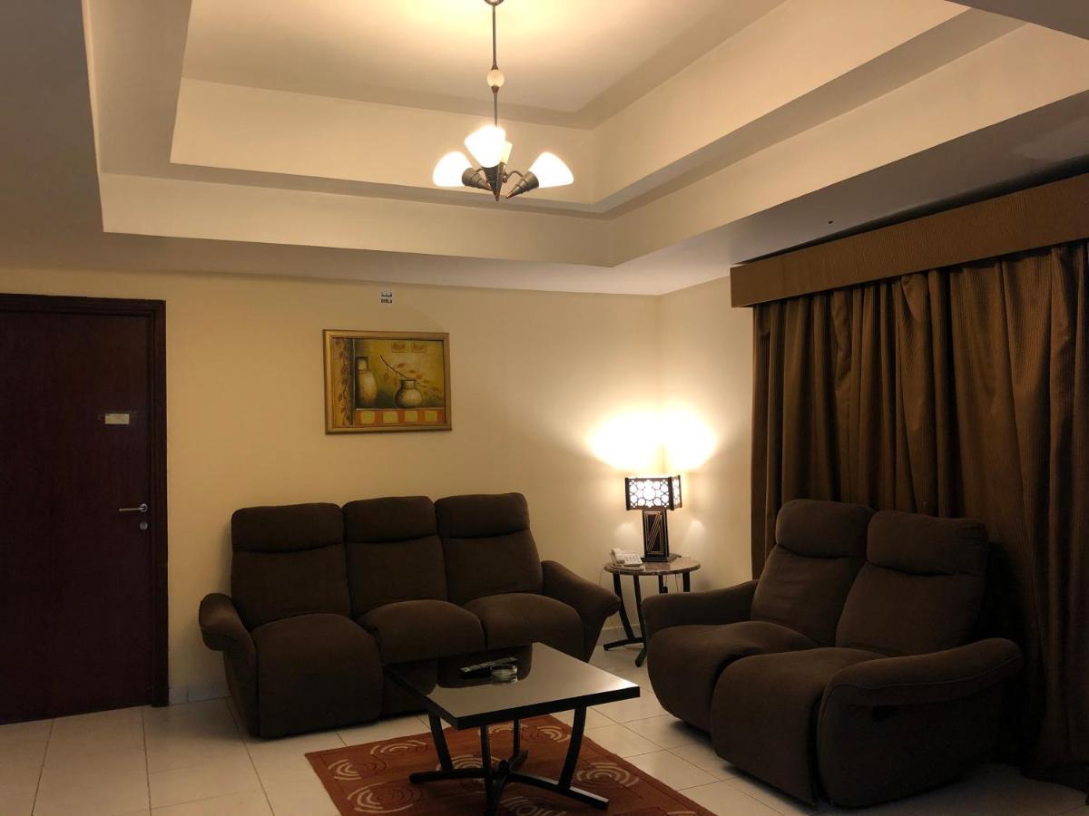 New Royal Hotel