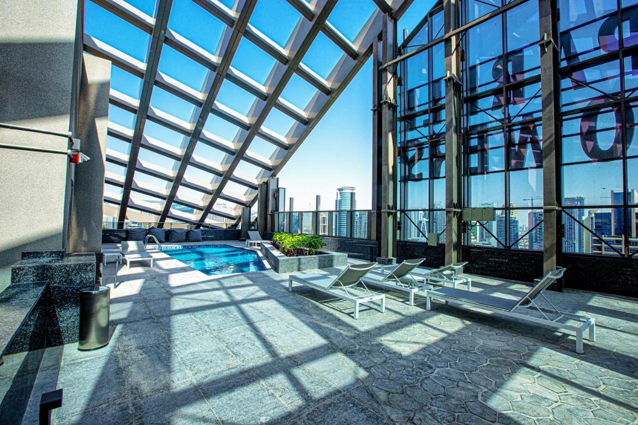 Apartment 5 Star Sparkle Tower By Swarovski, Marina