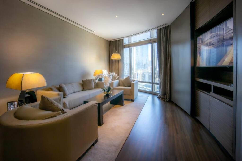1br At Armani By Luxury Explorers Collection *