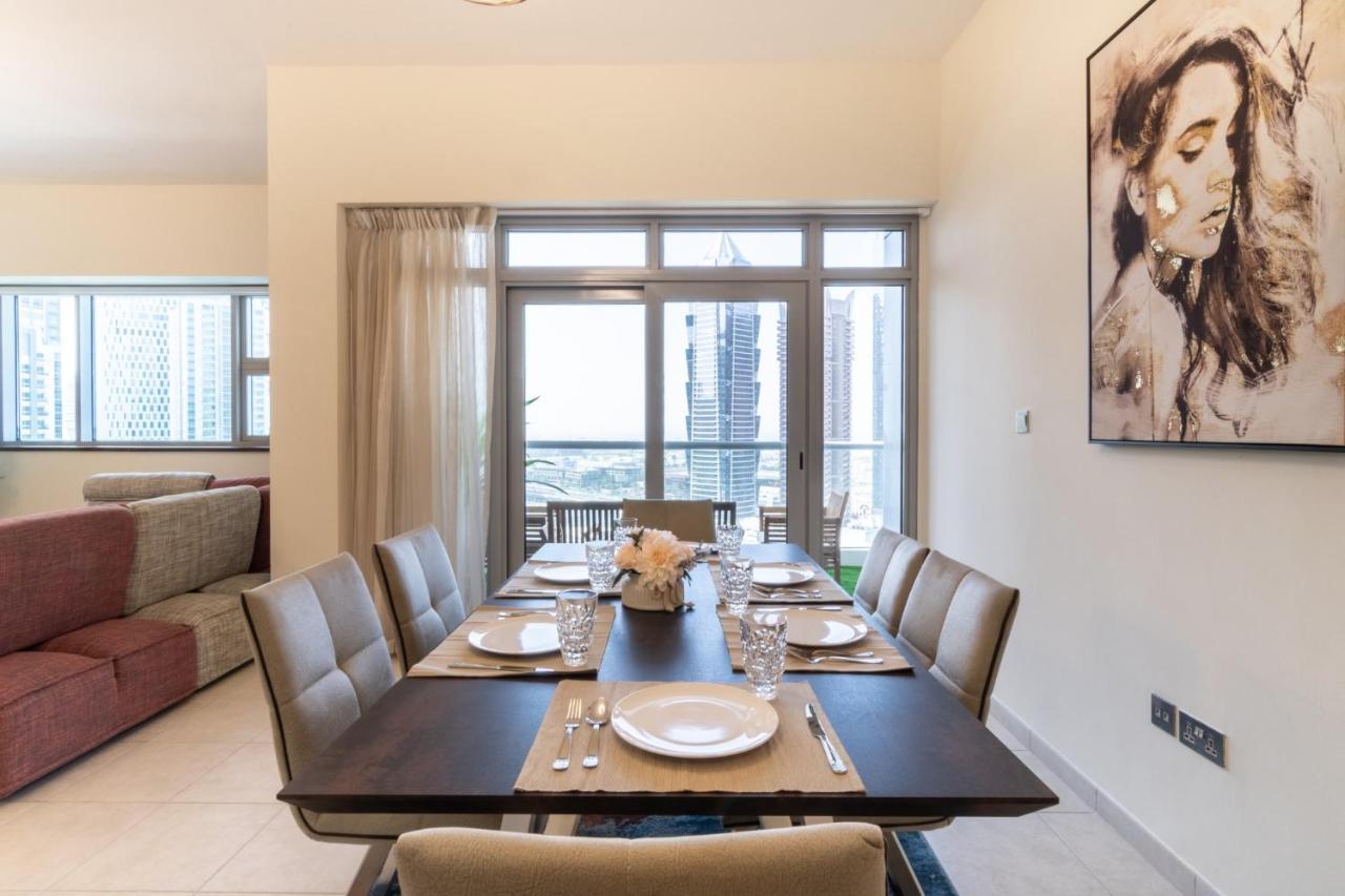 Apartment Scenic 2 Bedroom - Downtown Business Bay Dubai
