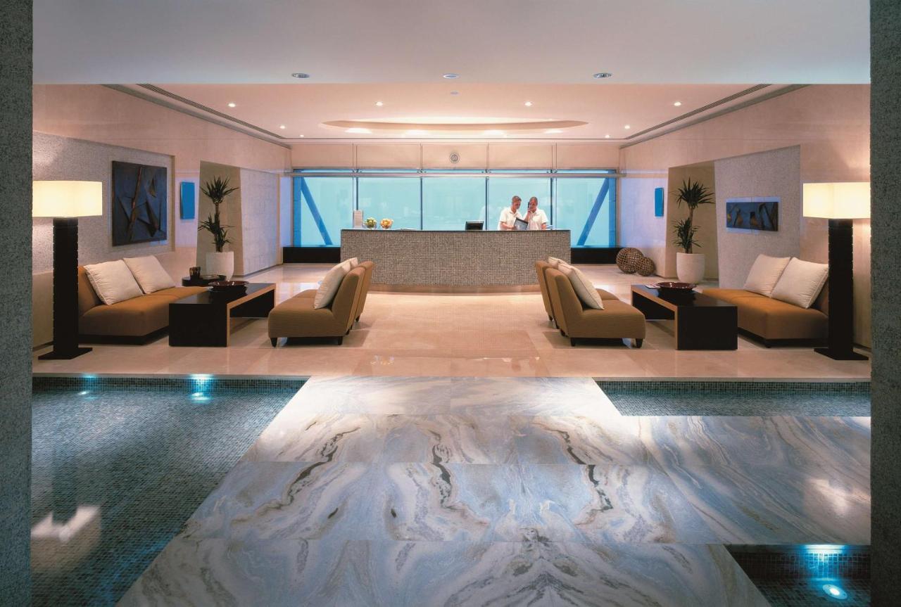 Shangri-la Hotel