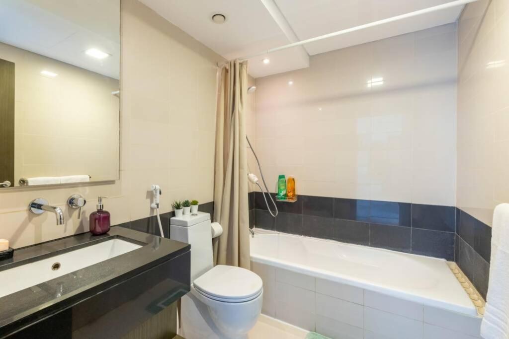 Xanadubai Loft Tower - Your Away From In Downtown Dubai! Apartment *