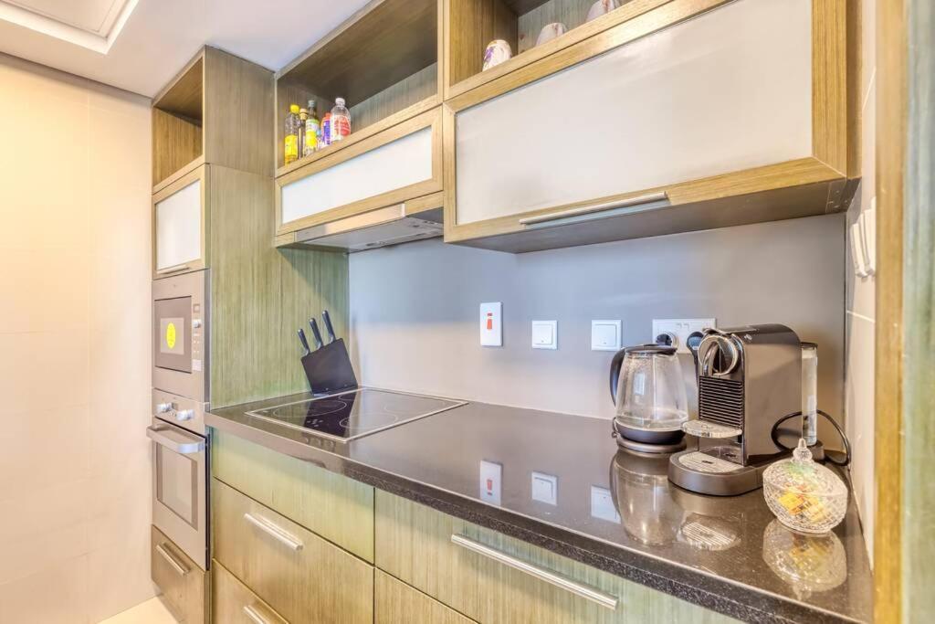 Xanadubai Loft Tower - Your Away From In Downtown Dubai!